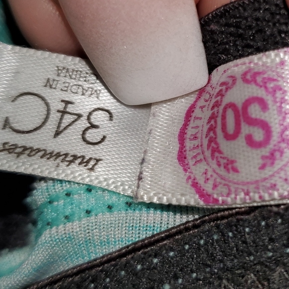 Bras - Picture 2 of 7